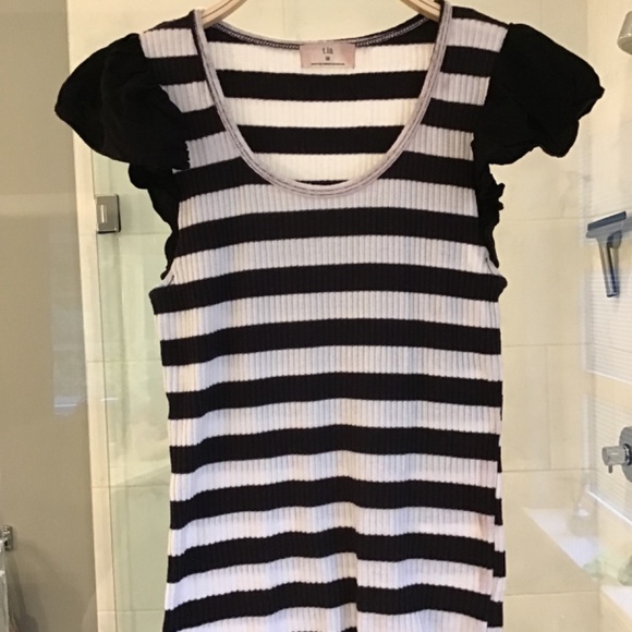 Anthropologie T.La Flutter-Sleeve Stripe Tee - Picture 2 of 3